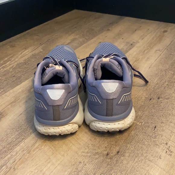 BROOKS RUNNING SHOE - Picture 4 of 4
